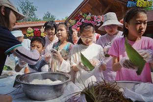 国足1-2不敌中国香港，现场球迷拍摄的一些画面